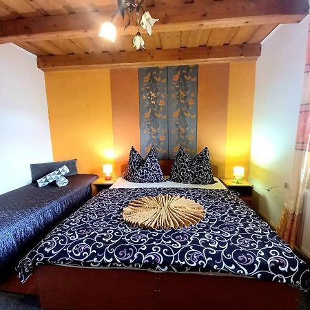 Apartmán Erika Bešeňová Esterno foto