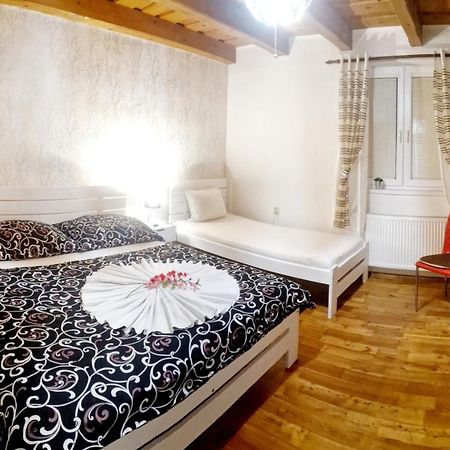 Apartmán Erika Bešeňová Esterno foto