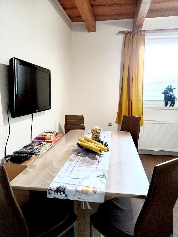Apartmán Erika Bešeňová Esterno foto