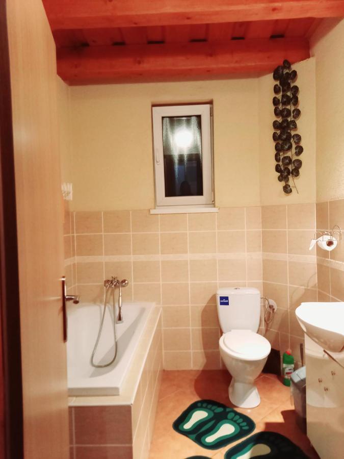 Apartmán Erika Bešeňová Esterno foto