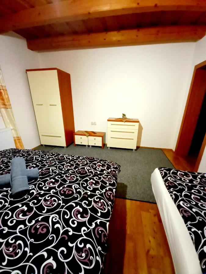 Apartmán Erika Bešeňová Esterno foto