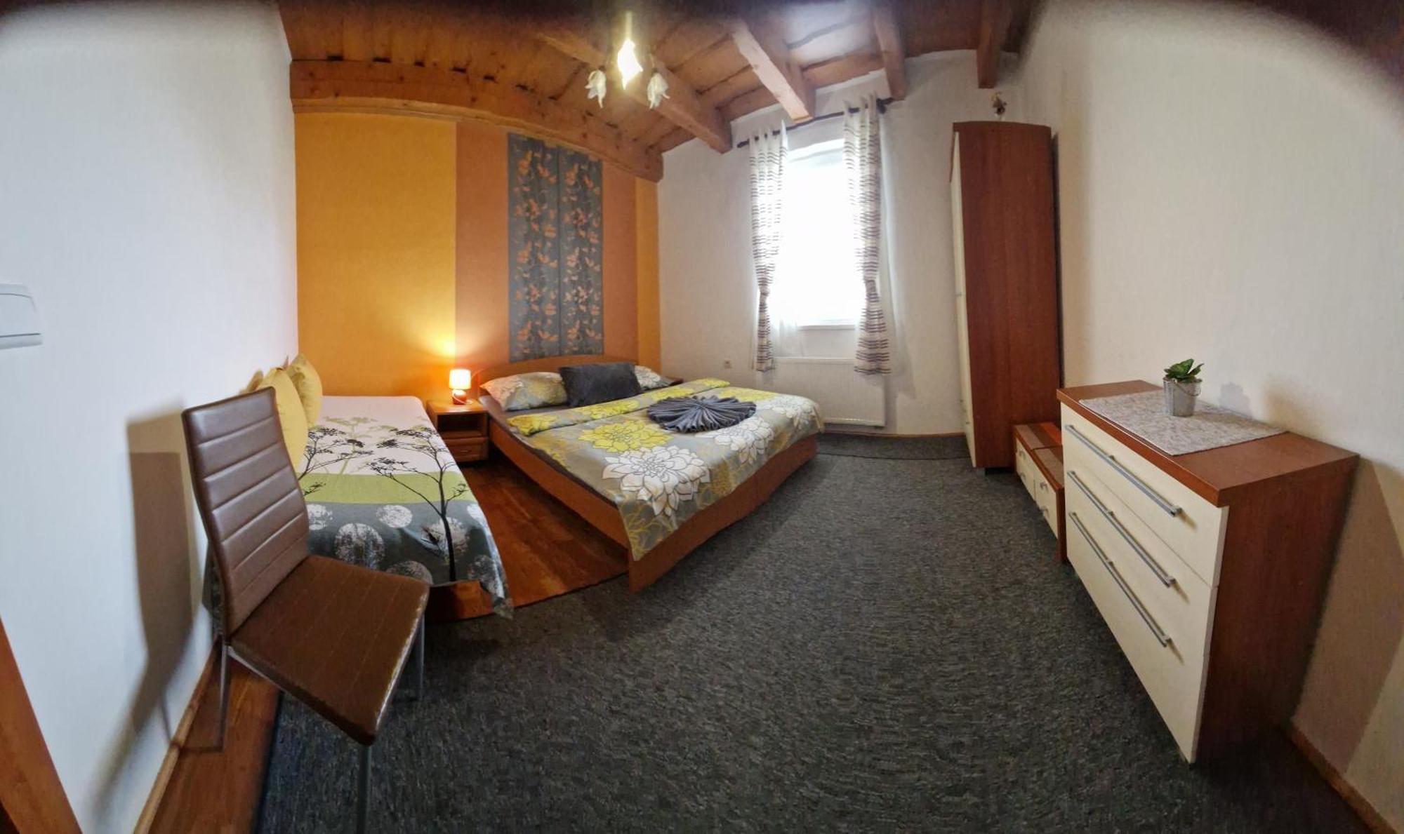 Apartmán Erika Bešeňová Esterno foto