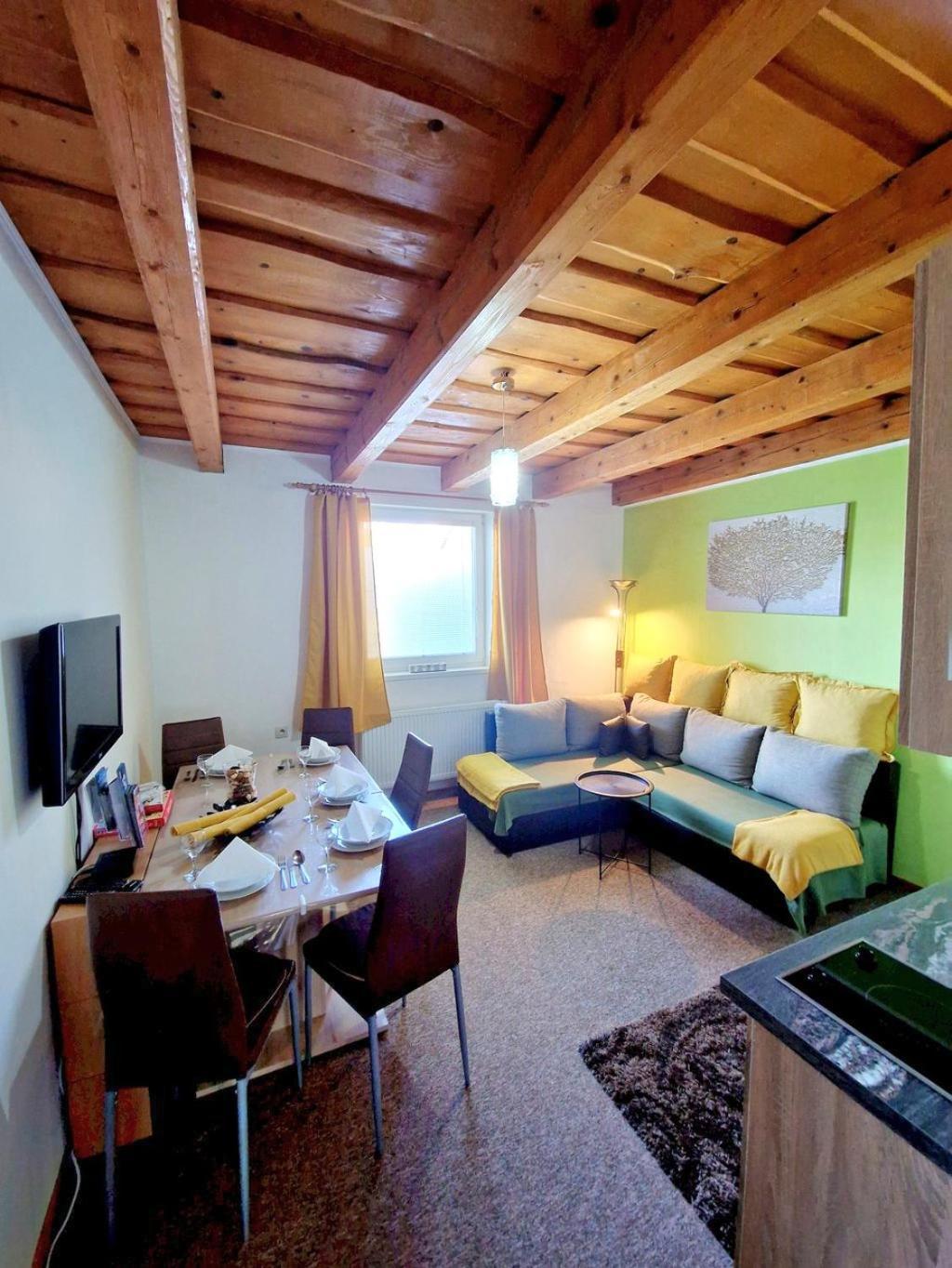 Apartmán Erika Bešeňová Esterno foto